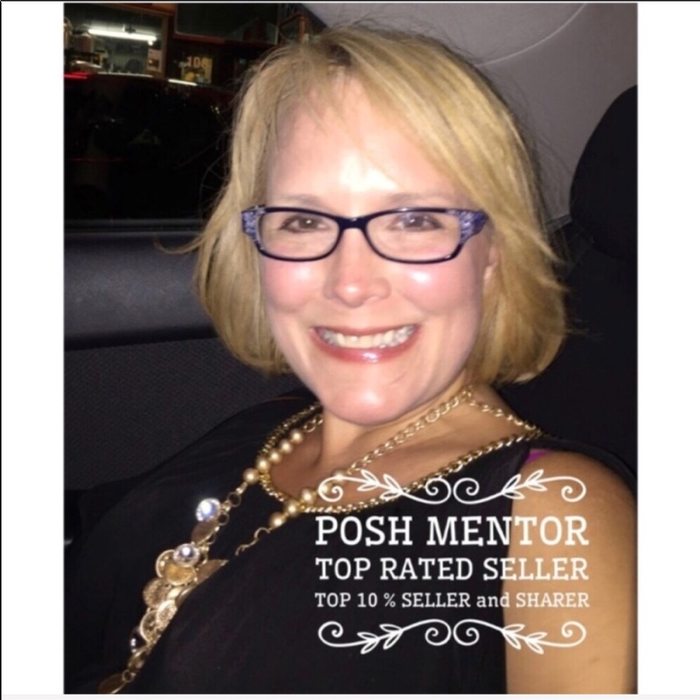 🌺🌺Posh AMBASSADOR & Posh MENTOR🌺🌺 - Picture 2 of 4